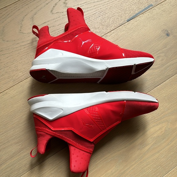 Kylie Jenner Red Puma Running Shoes, Sneakers DS2016 - Picture 8 of 15